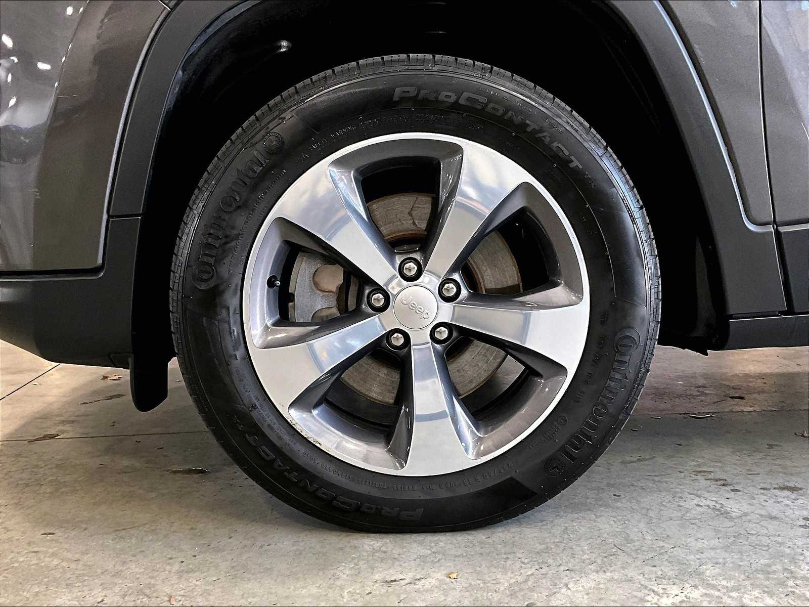 2020 Jeep Cherokee Limited photo 7