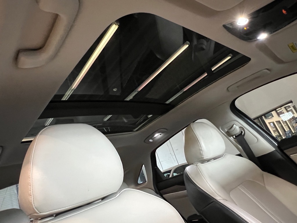 2022 Kia K5 EX photo 25