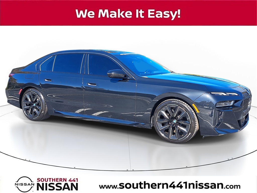 2023 BMW 7 Series 740i's photo