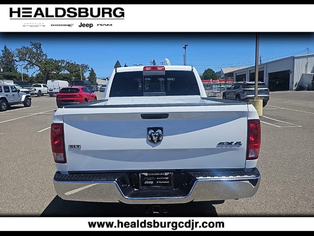 2023 Ram 1500 Classic SLT photo 4