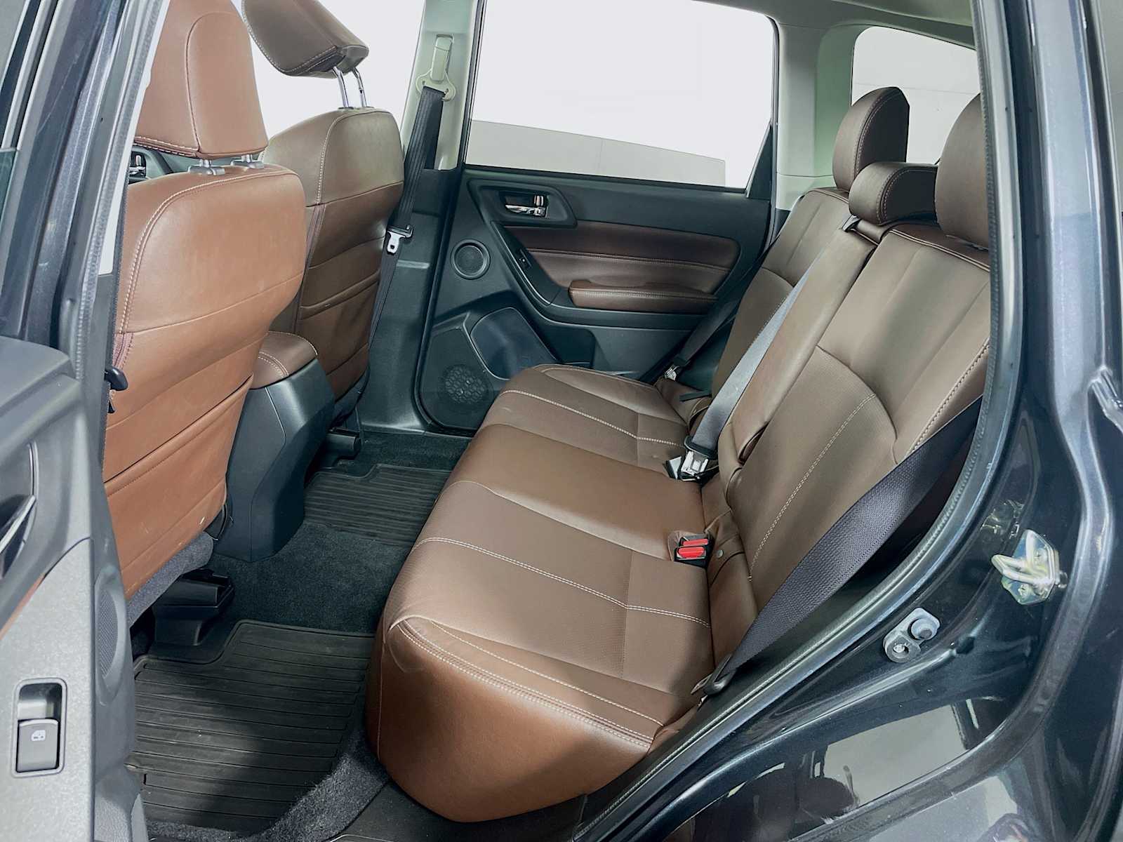 2018 Subaru Forester Touring photo 22