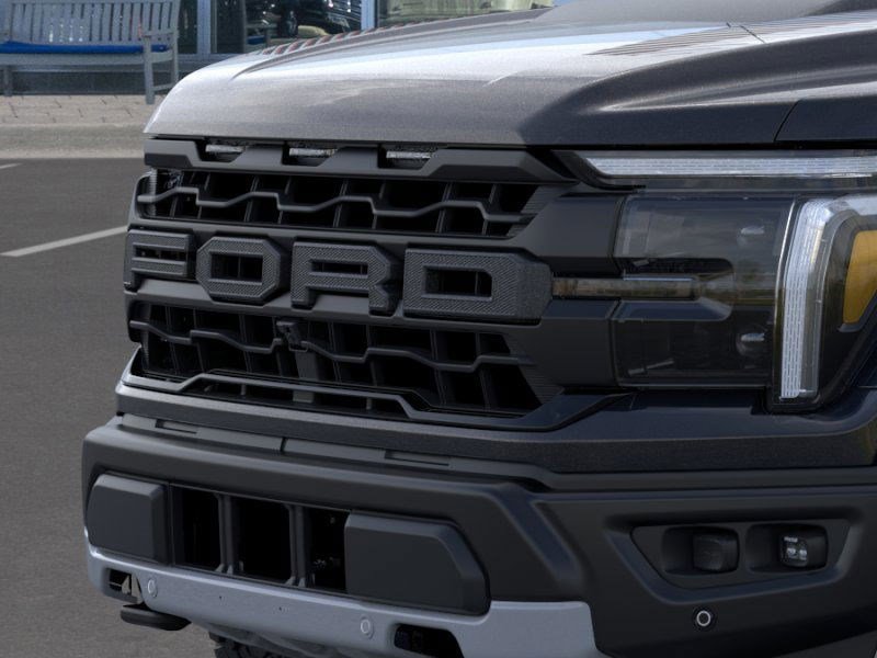 2025 Ford F-150 Raptor photo 17