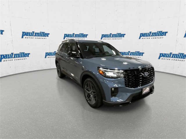 2026 Ford Explorer ST-Line photo 2