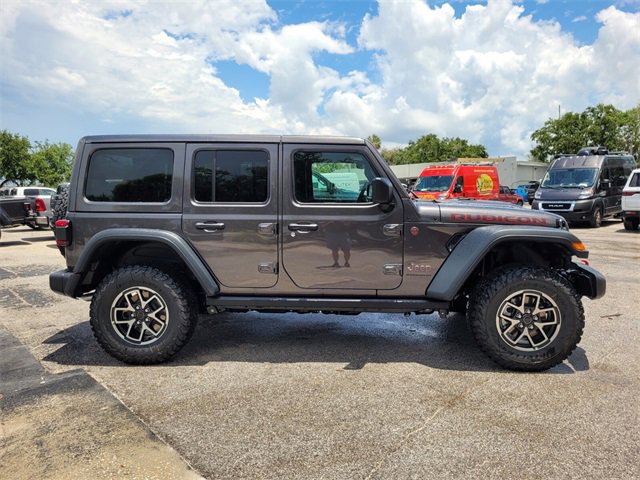 2025 Jeep Wrangler Rubicon photo 4