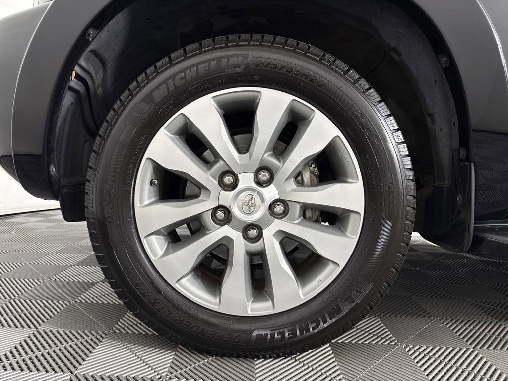 2016 Toyota Sequoia Limited photo 9
