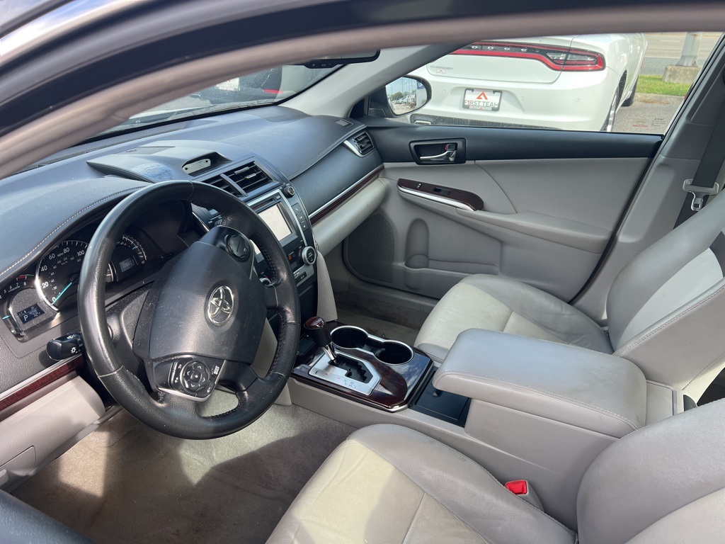 2012 Toyota Camry photo 10