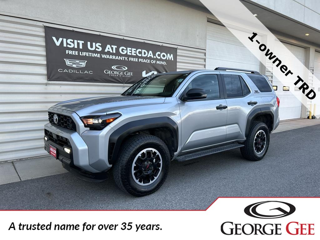 2025 Toyota 4Runner SR5's photo