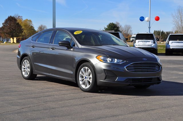 2020 Ford Fusion SE