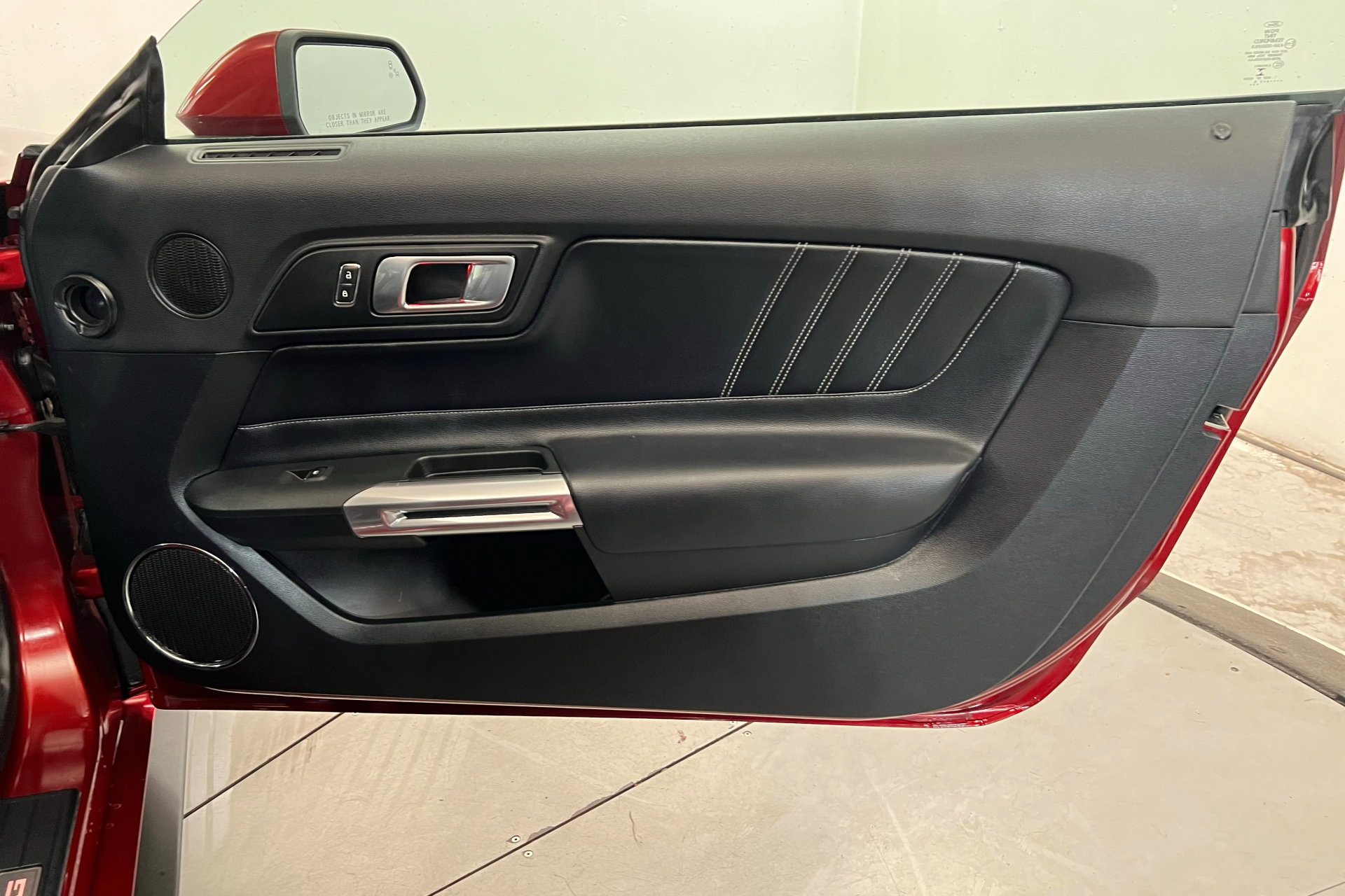 2018 Ford Mustang GT Premium photo 18
