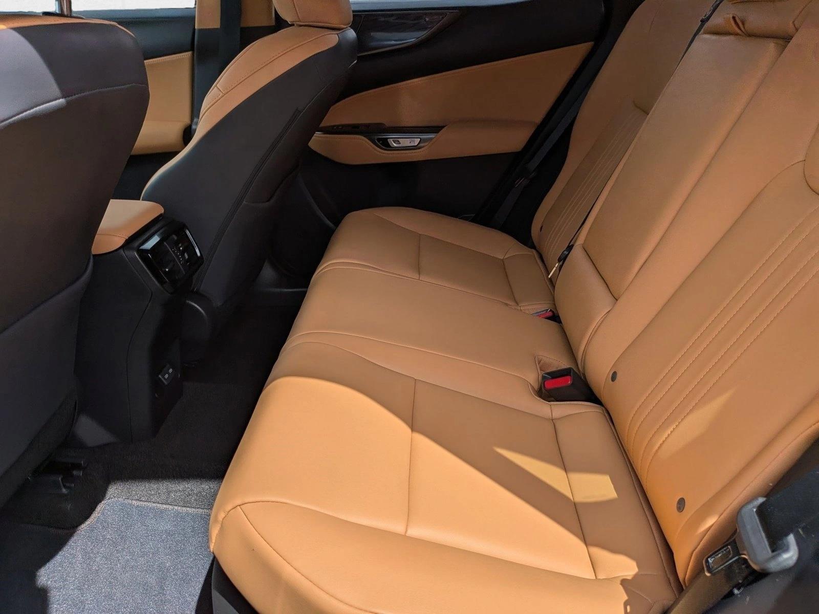 2024 Lexus NX 350h Premium AWD photo 16