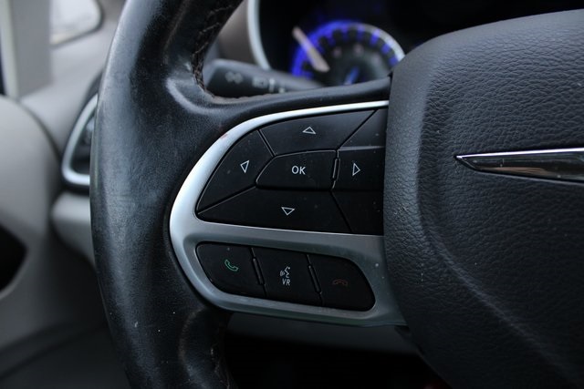 2018 Chrysler Pacifica Touring L photo 7
