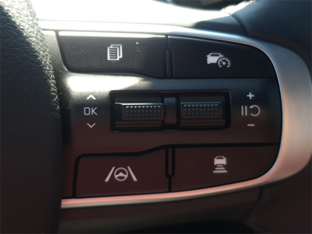 2025 Kia K5 GT-Line photo 23