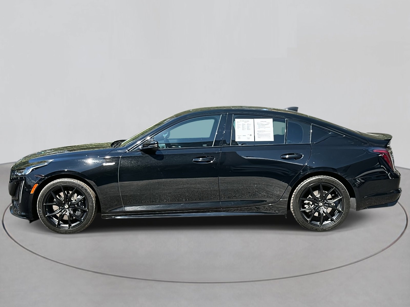 2023 Cadillac CT5 V photo 2