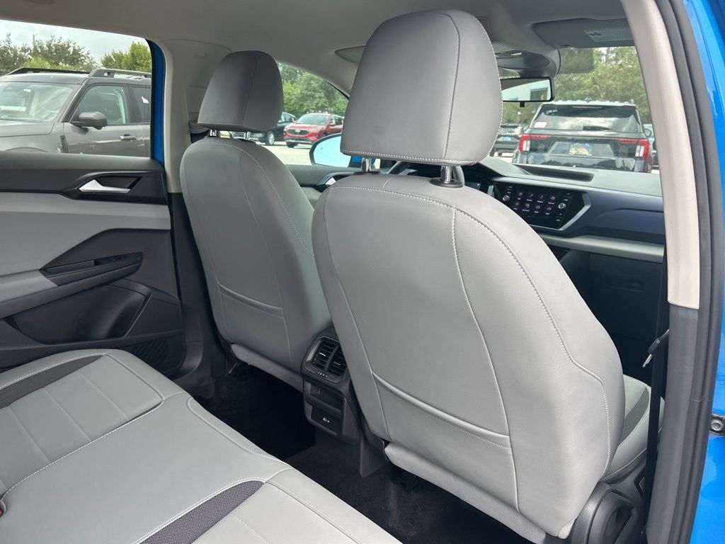 2022 Volkswagen Taos SE photo 33