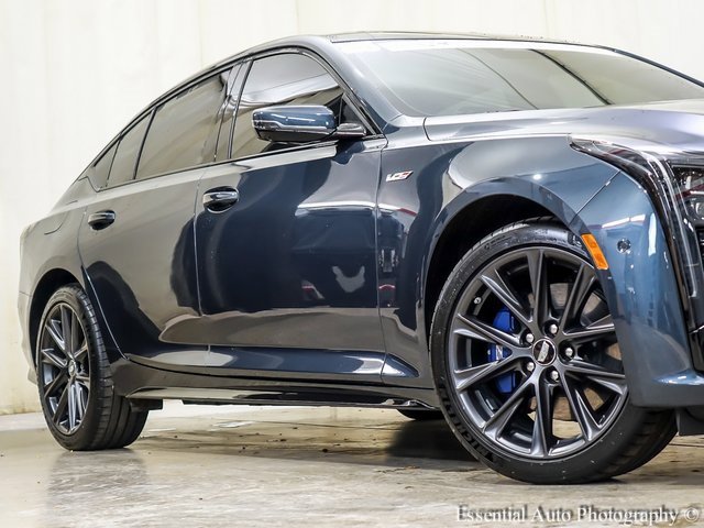 2025 Cadillac CT5 V photo 4