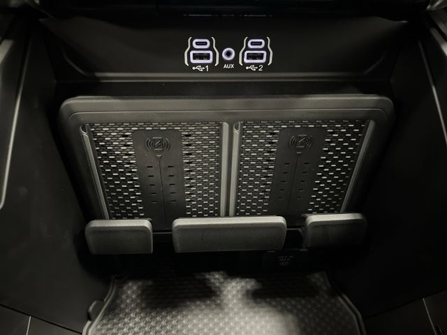 2025 Ram 2500 Laramie photo 24