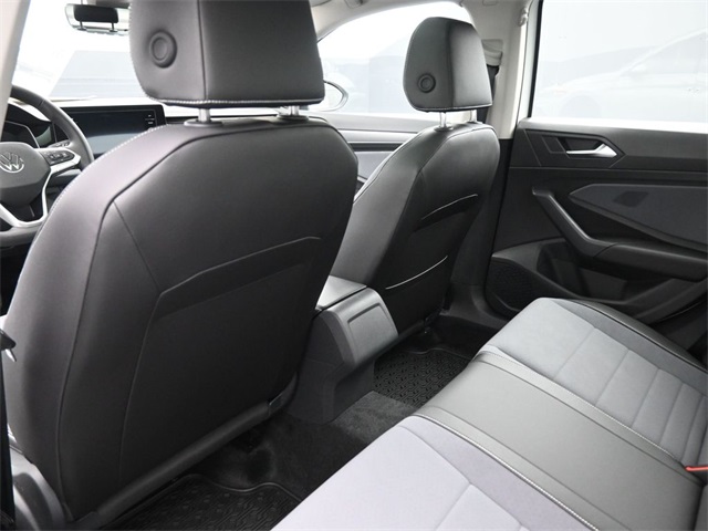 2025 Volkswagen Jetta 1.5T SE photo 8