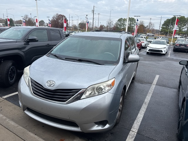 2013 Toyota Sienna LE