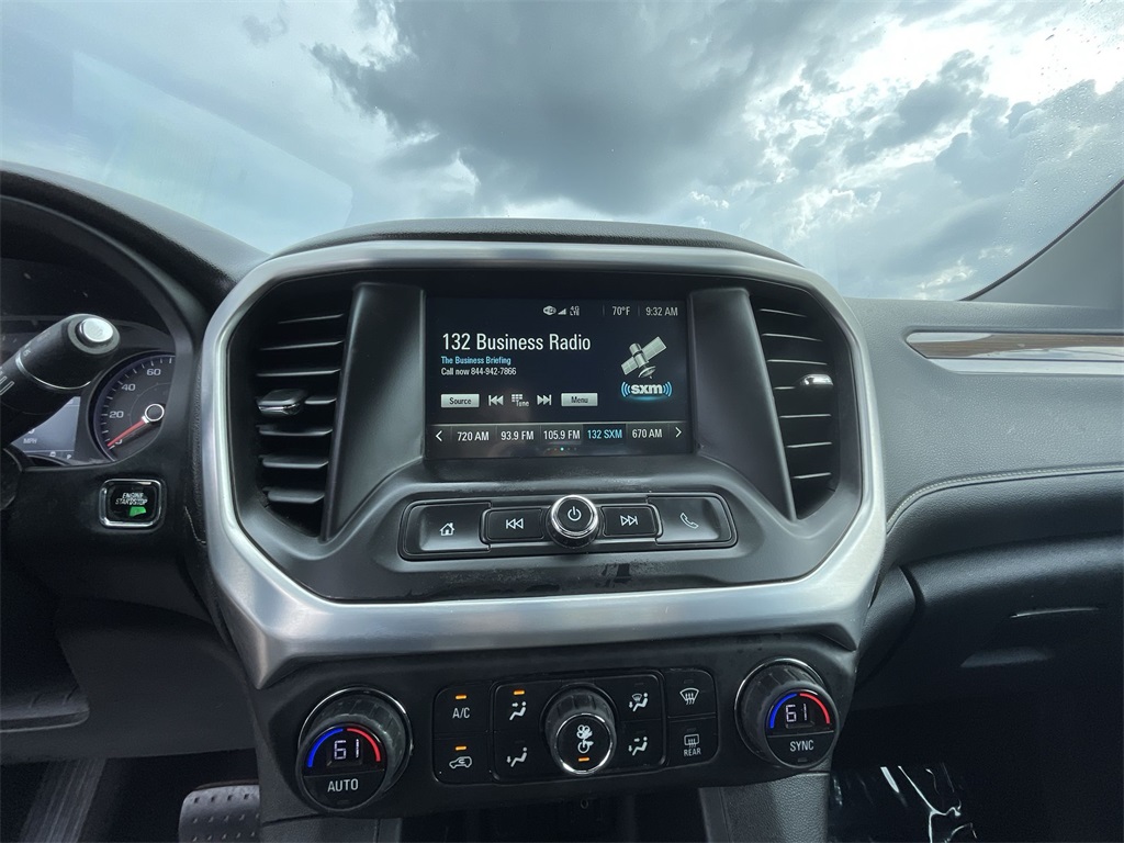 2017 Gmc Acadia SLE photo 10