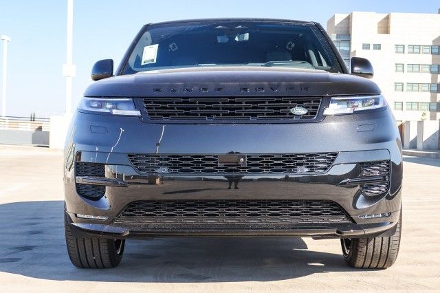 2025 Land Rover Range Rover Sport SE photo 2