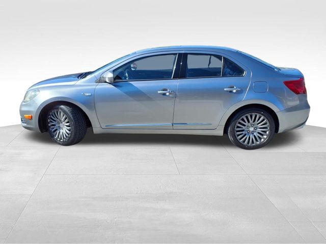 2010 Suzuki Kizashi photo 3