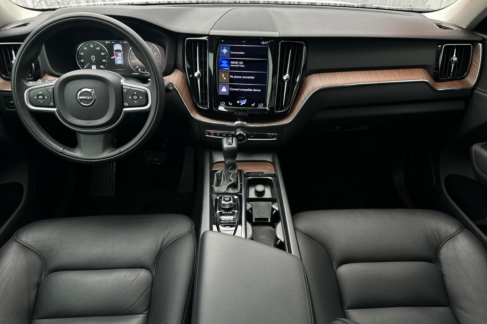 2021 Volvo XC60 T5 Momentum photo 14