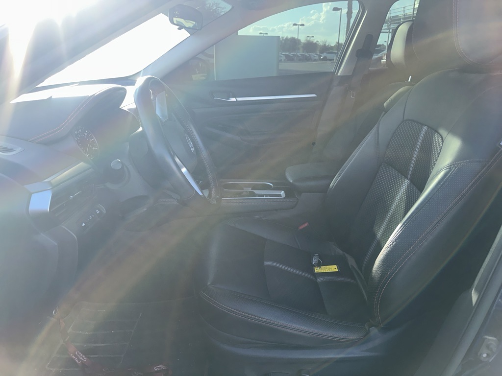 2023 Nissan Altima 2.5 SR photo 7