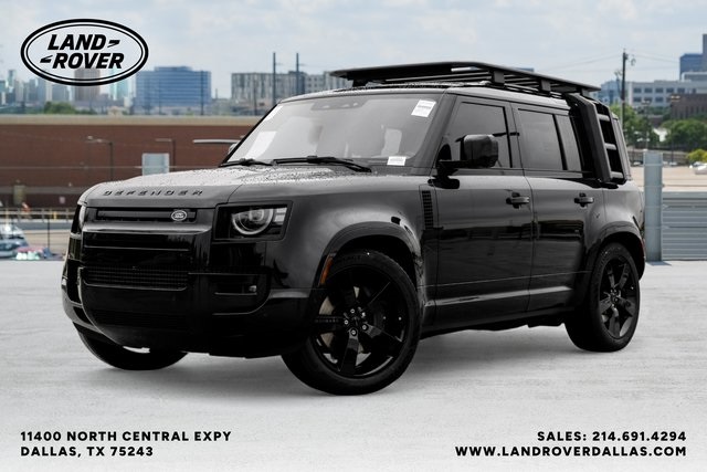 2026 Land Rover Defender X-Dynamic SE's photo