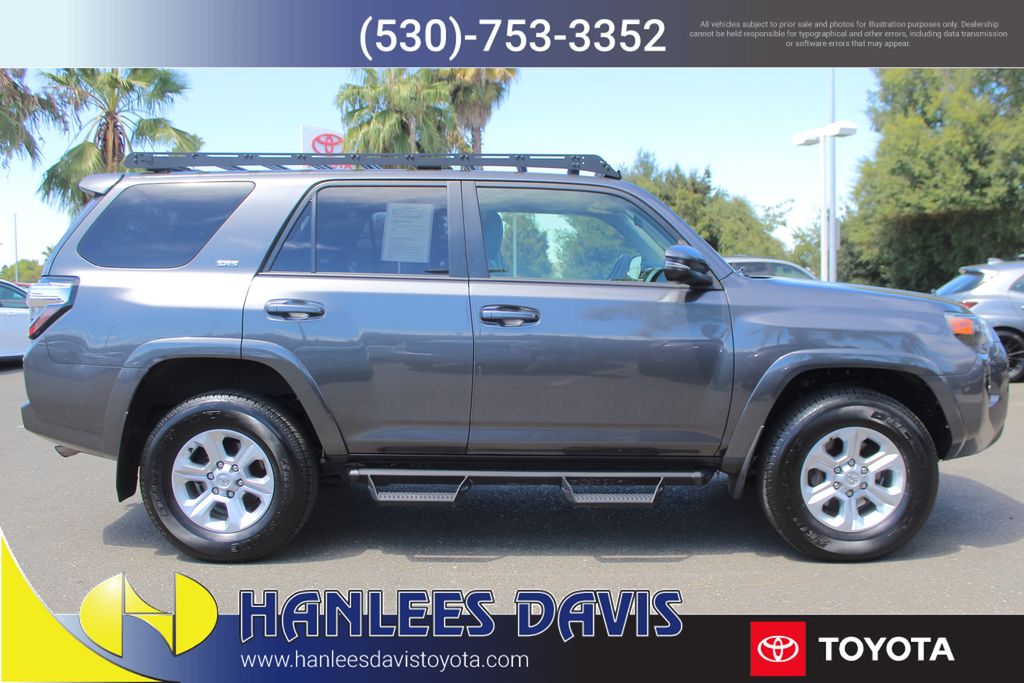 2023 Toyota 4Runner SR5 Premium photo 4