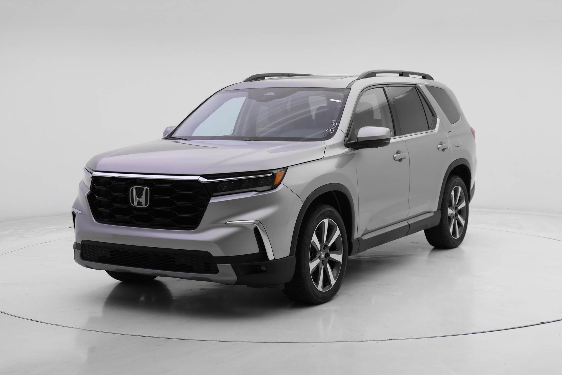 2025 Honda Pilot Elite's photo
