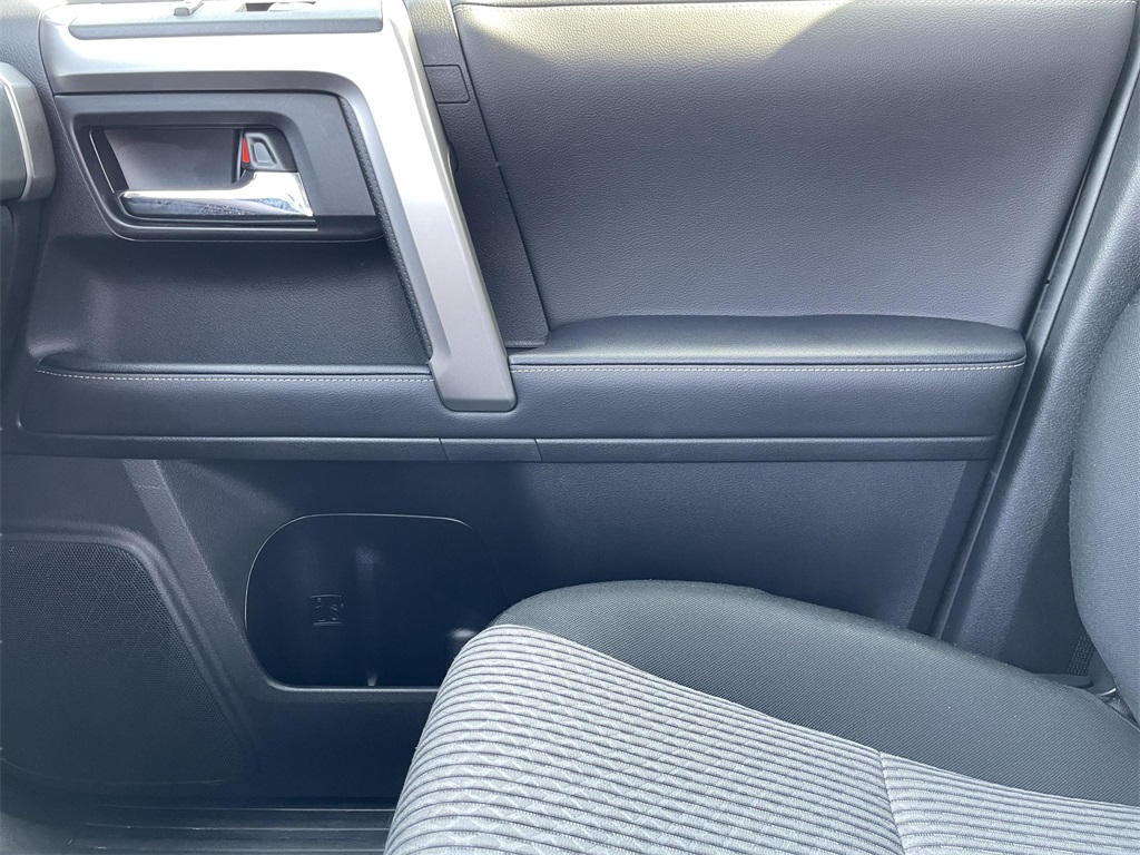 2024 Toyota 4Runner SR5 photo 20