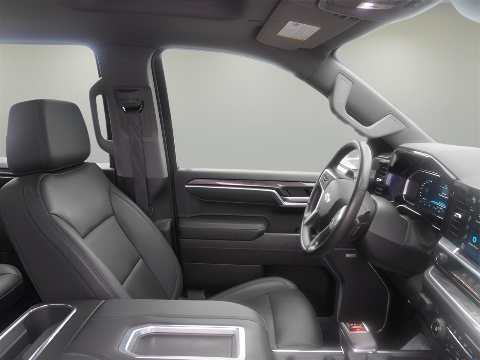 2022 Chevrolet Silverado 1500 LTZ photo 10