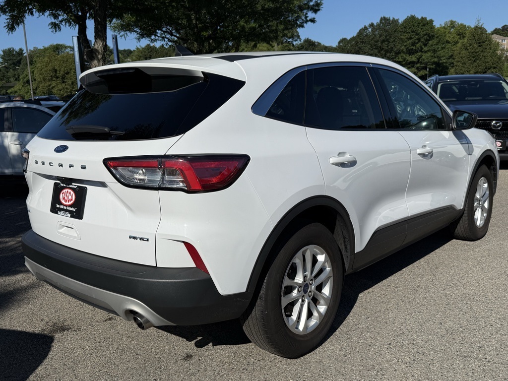 2022 Ford Escape SE photo 6