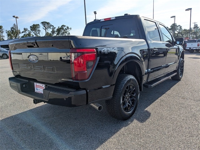 2025 Ford F-150 XLT photo 3