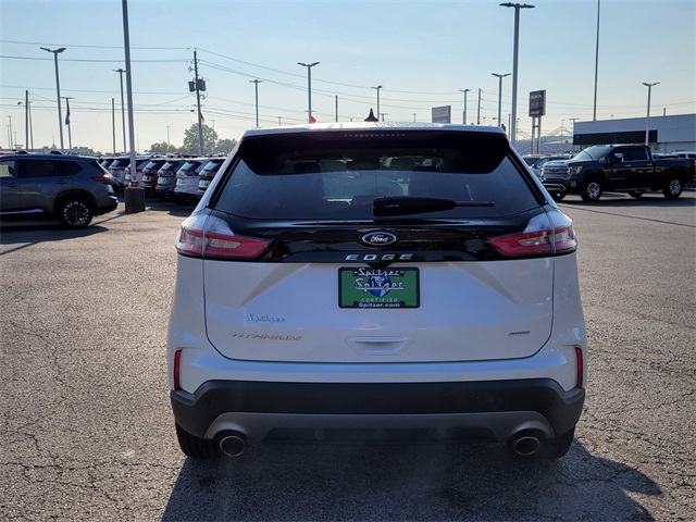 2024 Ford Edge Titanium photo 6