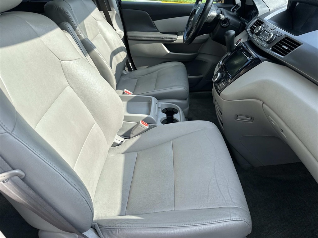 2015 Honda Odyssey EX-L photo 14