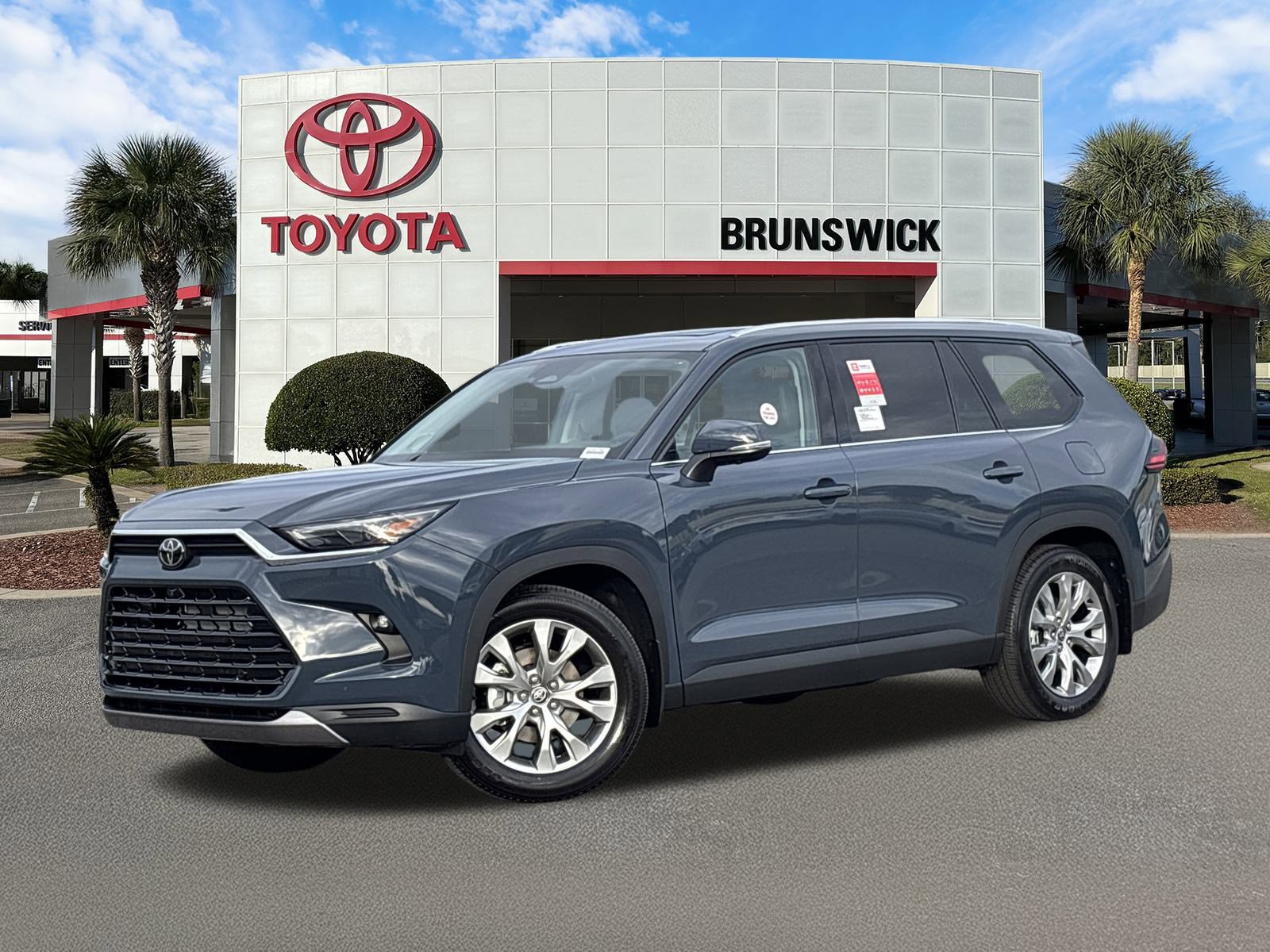 2026 Toyota Grand Highlander Limited's photo