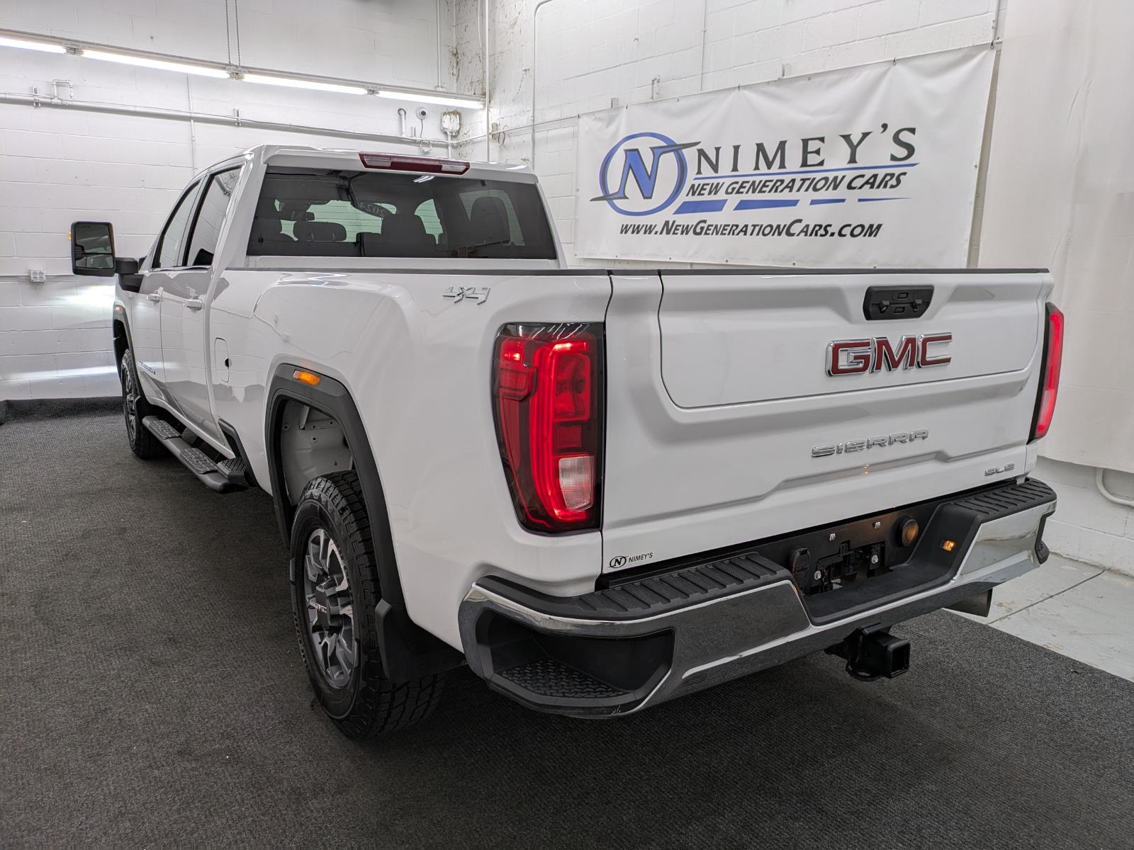 2024 Gmc Sierra HD SLE photo 16