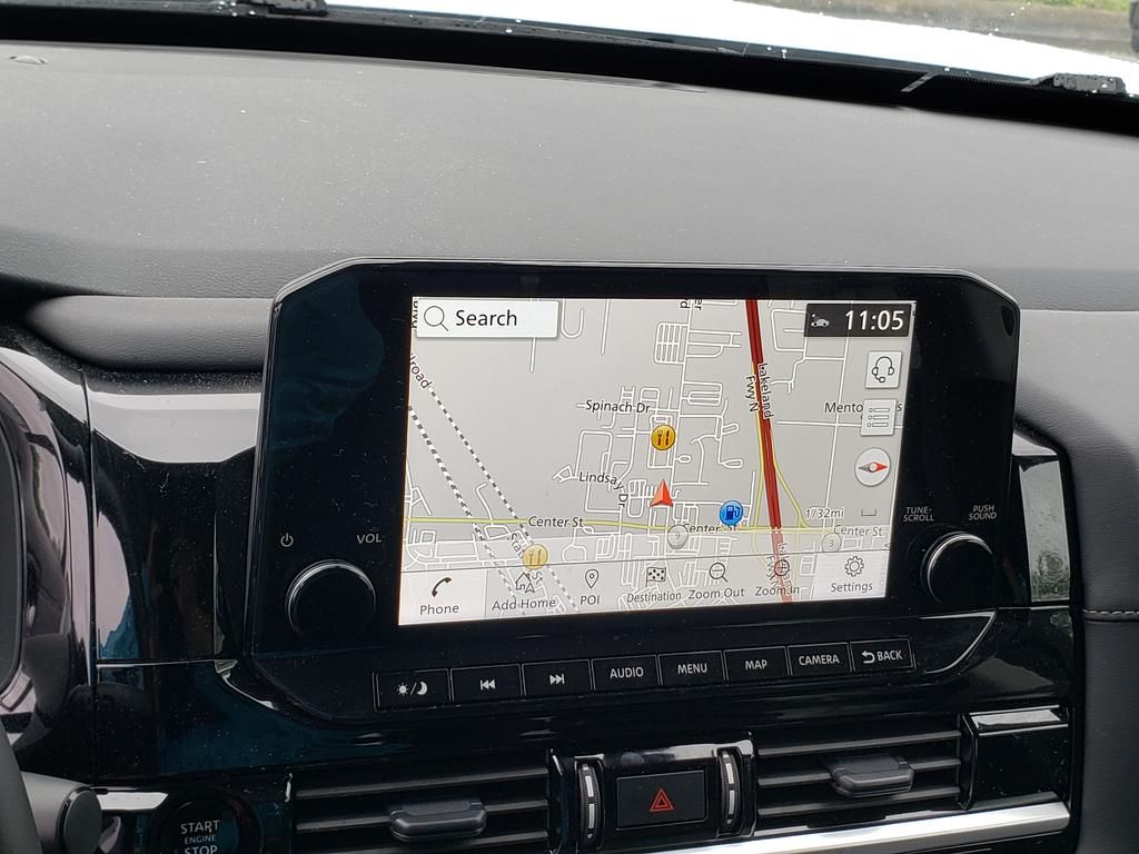 2025 Nissan Pathfinder SL photo 36