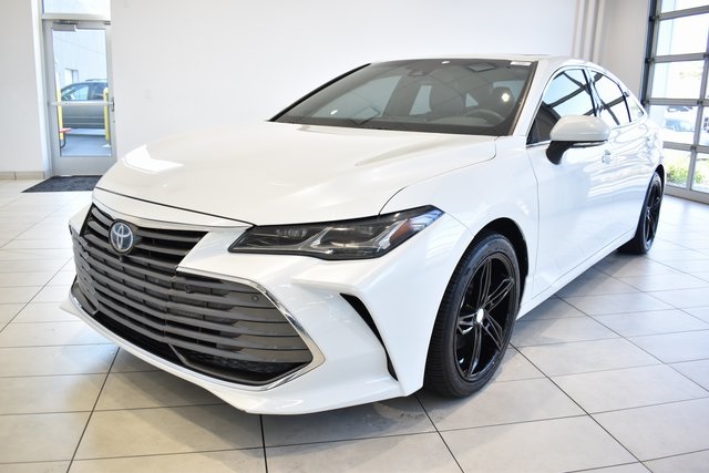 2020 Toyota Avalon Hybrid Limited photo 4
