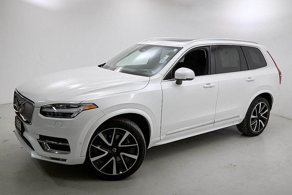 2023 VOLVO XC90 - Image 2