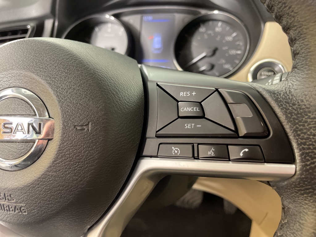 2020 Nissan Rogue SV photo 19