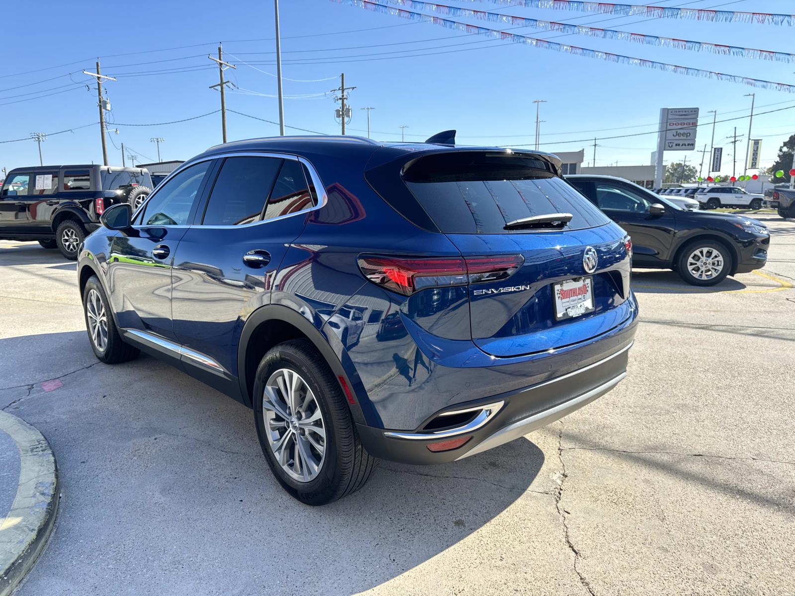 2022 Buick Envision Preferred photo 4