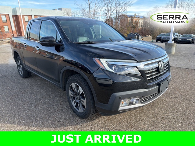 2017 Honda Ridgeline RTL-E photo 2