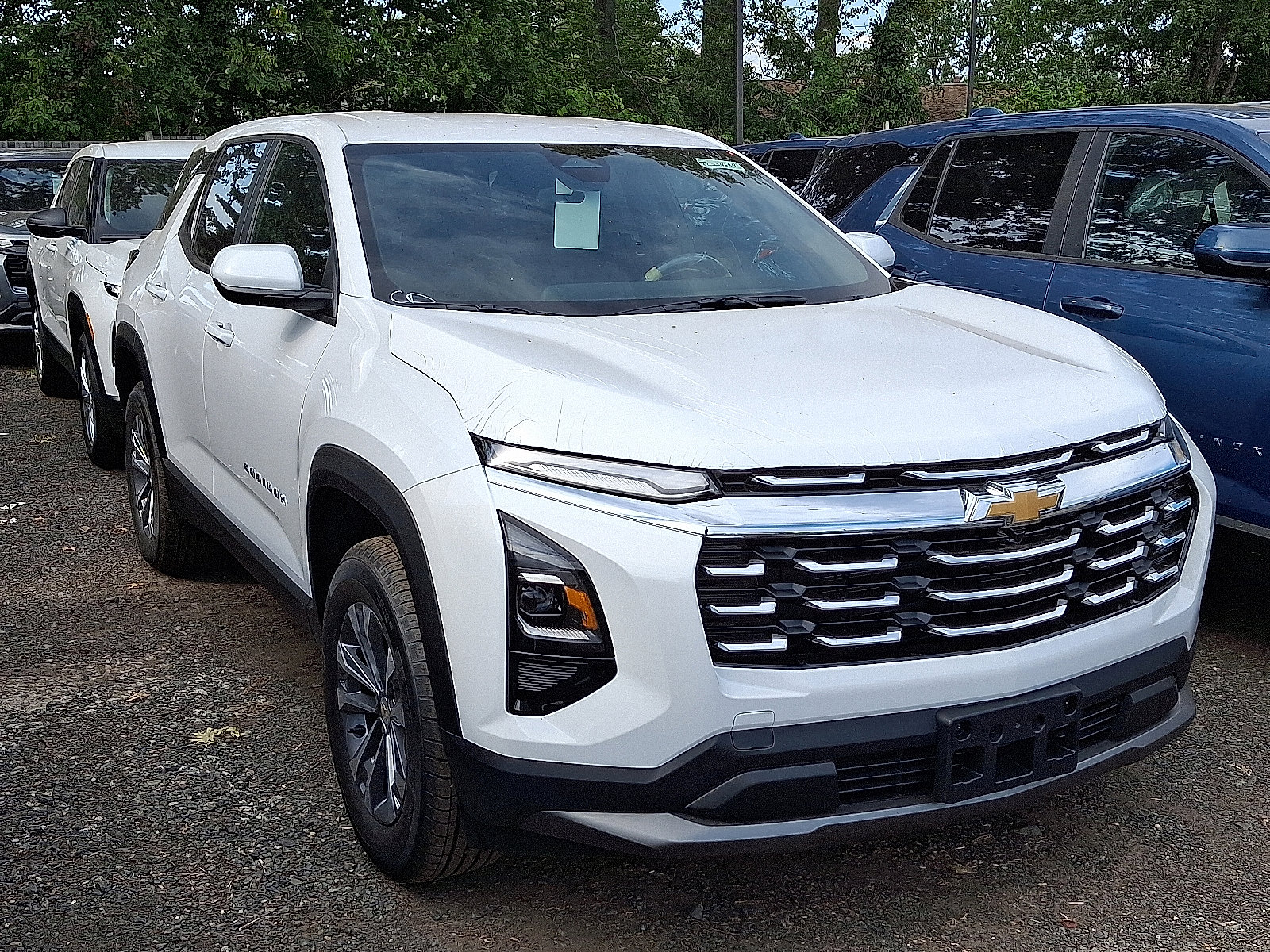 2026 Chevrolet Equinox LT photo 3