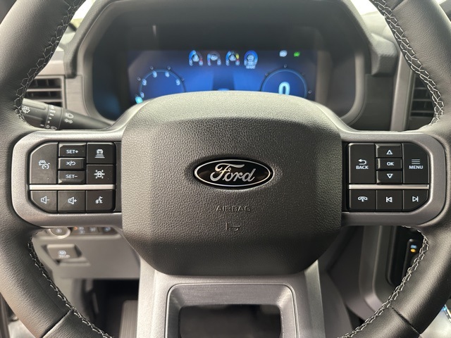 2025 Ford F-150 XLT photo 32