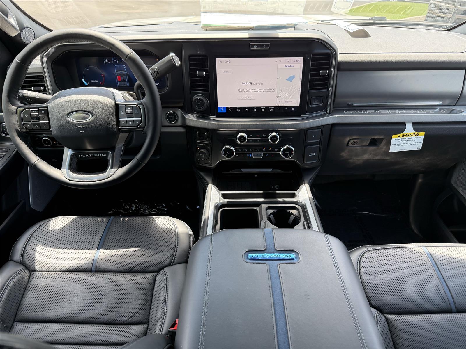 2025 Ford F-250 Platinum photo 2