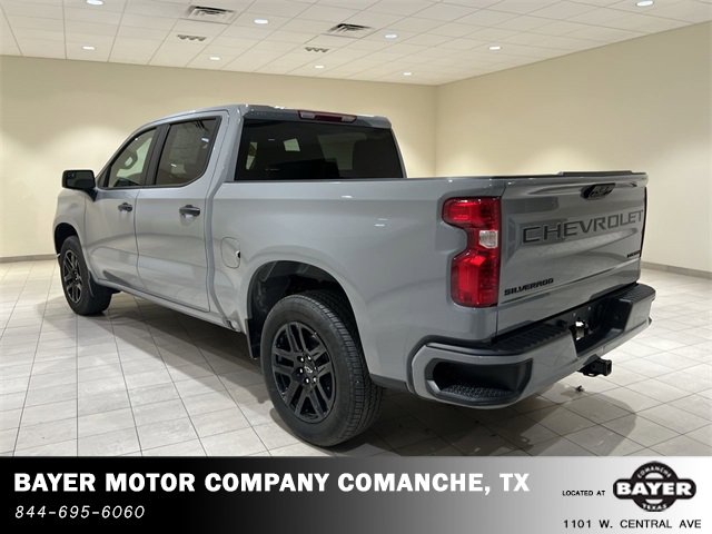2025 Chevrolet Silverado Custom photo 2