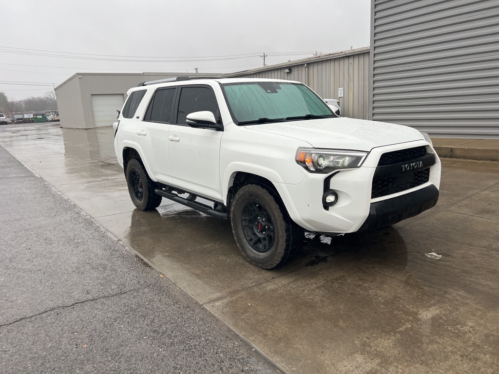 2022 Toyota 4Runner SR5 Premium photo 3