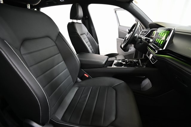 2024 Volkswagen Atlas Cross Sport SEL R-Line photo 20